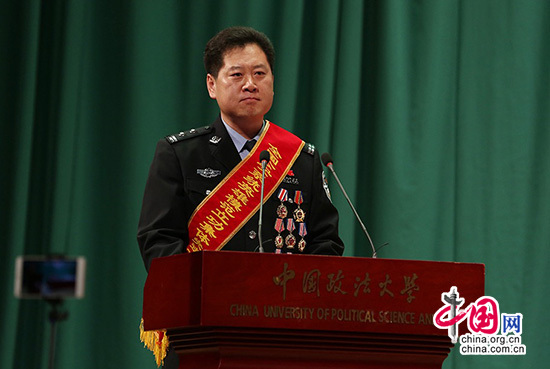 公安英模走进高校 先进事迹催人泪下