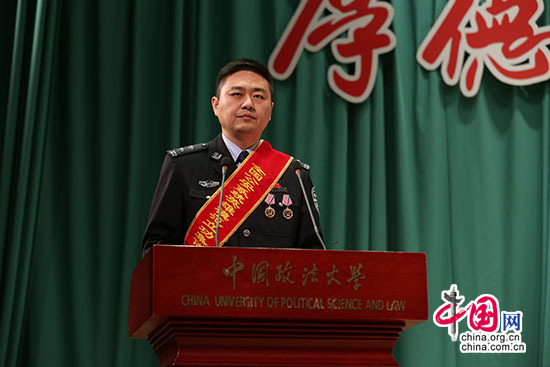 公安英模走进高校 先进事迹催人泪下